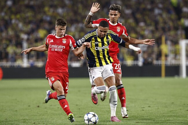 Màn chạm trán đỉnh cao SL Benfica vs Fenerbahce